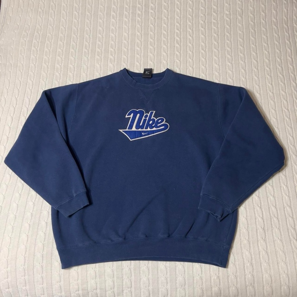 Vintage Men’sNike Crewneck!!